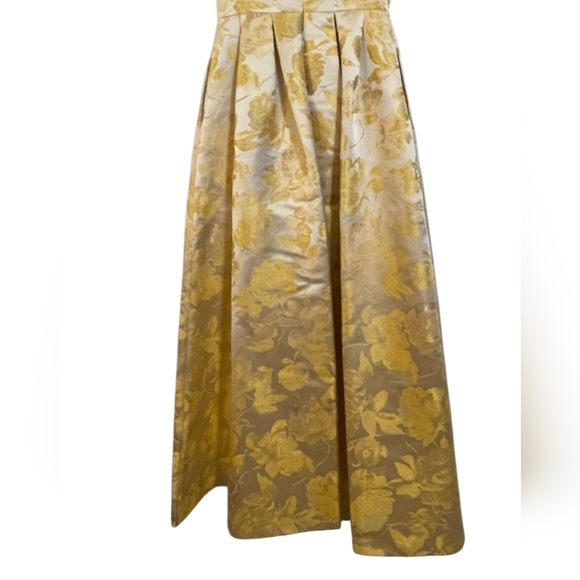 Eliza J. Elegant Gold Floral Women's Ballgown (Size 6) - Picture 6 of 10